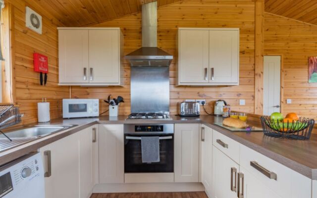 Loch Leven Lodge 6