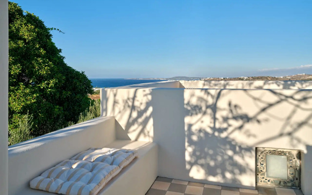 Aria Paros Residence