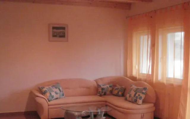 Hegyeskő Apartmanház
