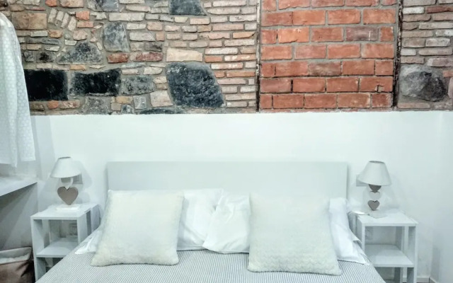 Rumi Rooms