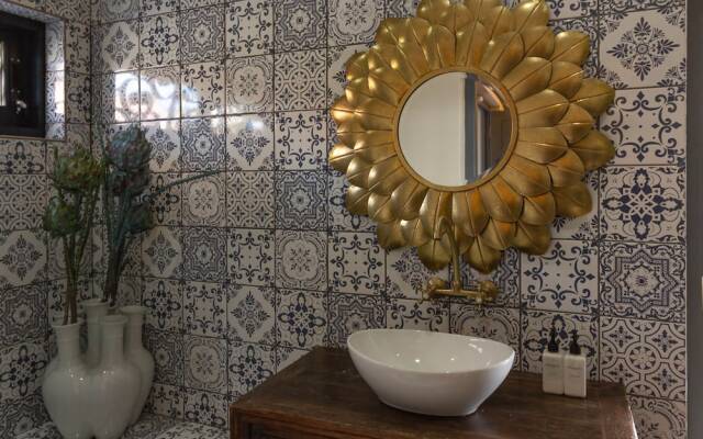 Whale Tide Guest House