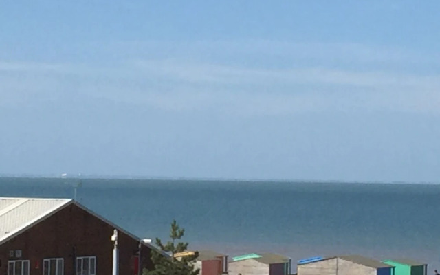 The Seaview Snug
