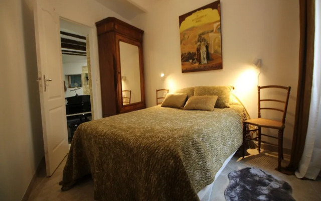 Scenic Villa With View of the Gardon River