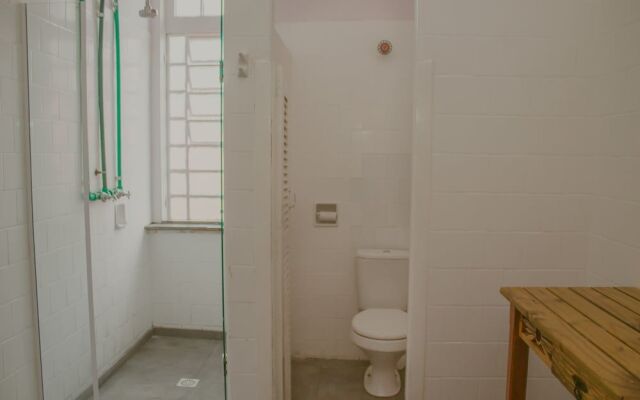 Vila Santa Eulália Hostel