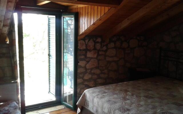 The Stone House-Zacharatos Nikolaos