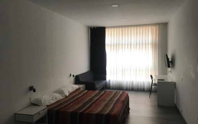 Room and Kitchen Bilbao