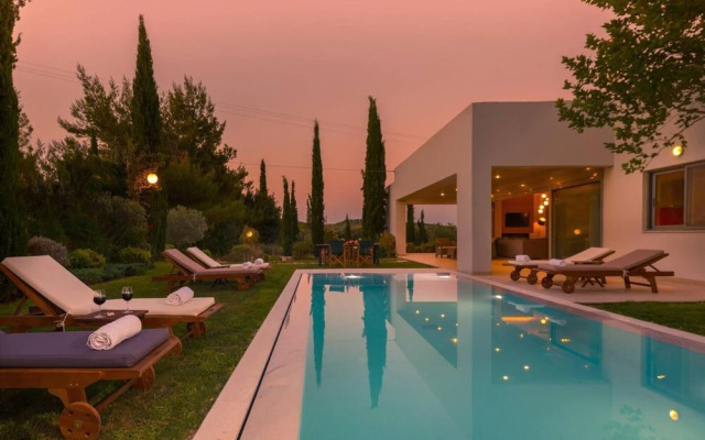 Villa Verano - Spacious 5-bdr & 5-bth Villa