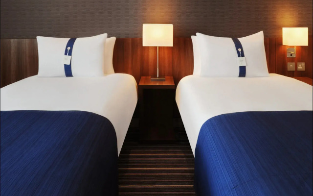 Holiday Inn Express Birmingham - Snow Hill by IHG