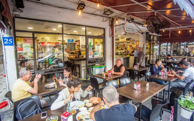 Premium suites on Beach Ben Yehuda 43