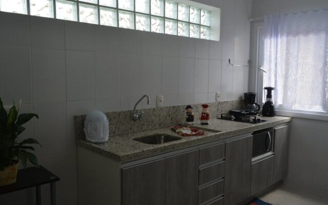 Apartamento a 400m da Rua Coberta