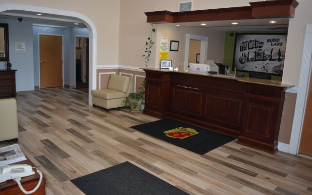 Super 8 by Wyndham Budd Lake