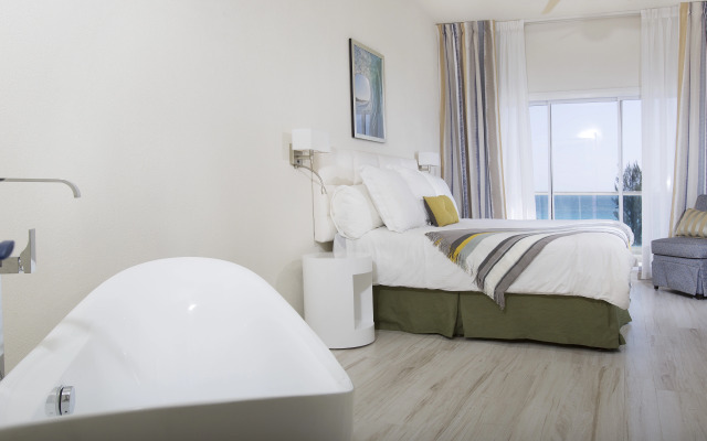 The Rockley by Ocean Hotels - Breakfast Included