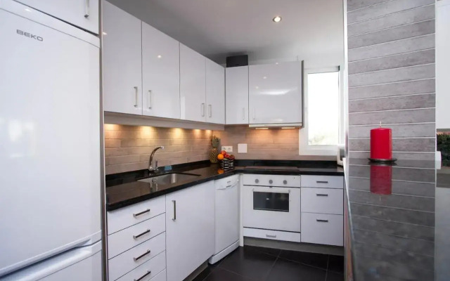 2 Bedrooms 2 Bath