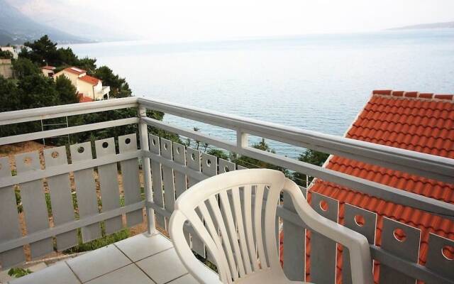 Šera - 50 m From Beach - A3