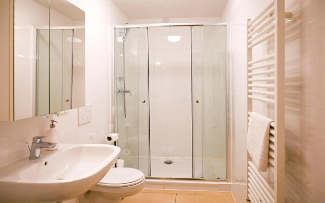 Delightful Duplex Danube Canal