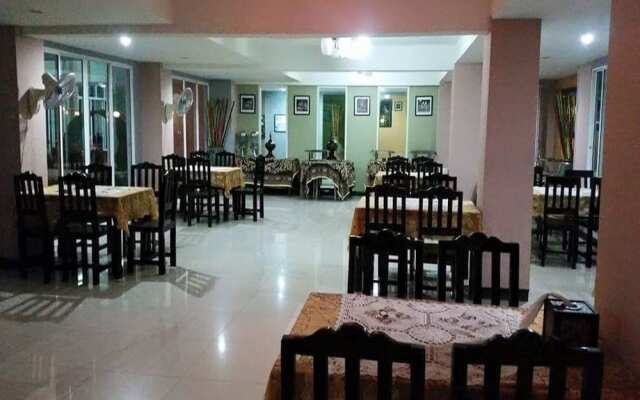 Grand Pruksa Siri Apartment
