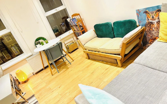 Very Lovely and Central 1-bed Apartment in London