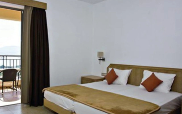 Pefkos Blue Hotel