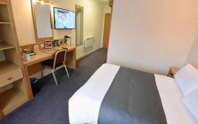 The Royal Oak by Greene King inns