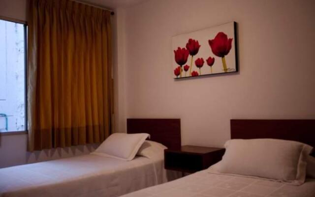 Travelers Apartamentos y Suites Cali Rayda