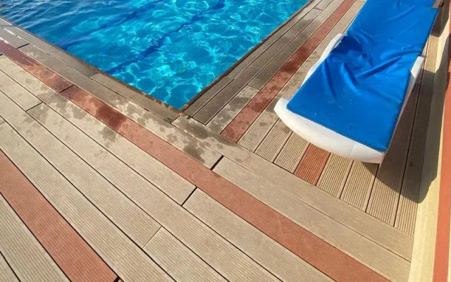 Zeus Hotel
