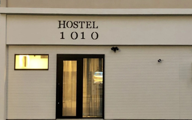 Hostel 1010