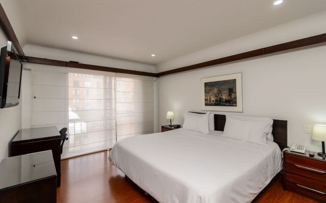 Travelers Suites Condominio Plenitud