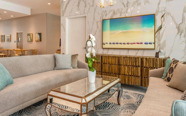 Cambria Hotel Fort Lauderdale Beach