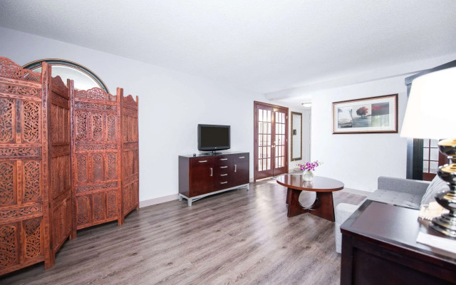 Clarion Hotel & Conference Center Leesburg