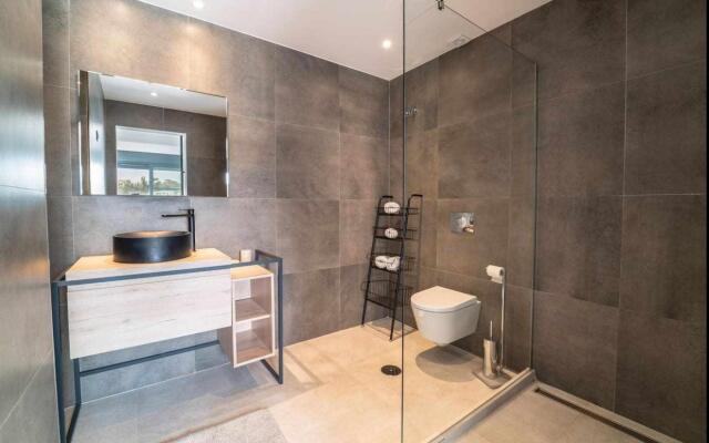 Mirador Bright, modern apt in La Quinta