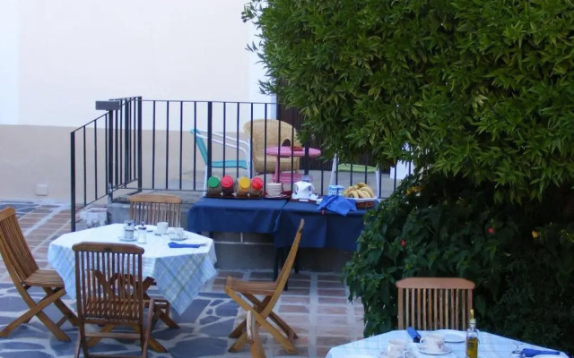 Hotel Rural La Casa de Pasarón