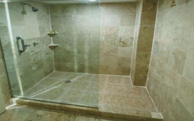 Days Inn by Wyndham Tuxtepec