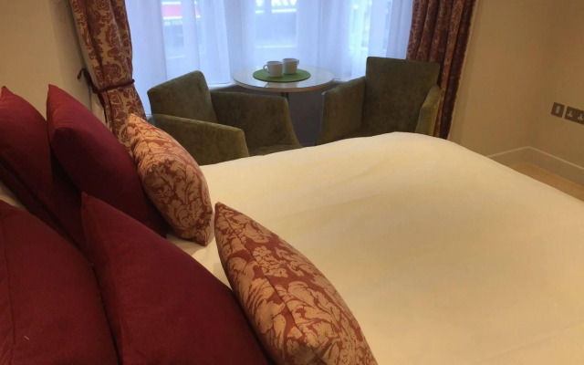 Alma Rooms