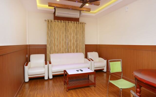 Capital O 14702 Kovilakam Residency