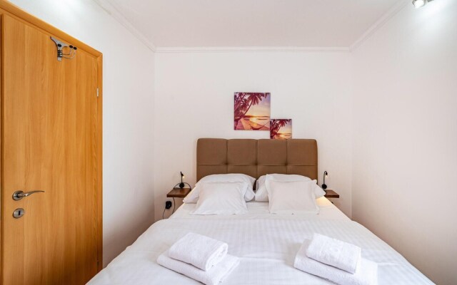 Nice Apartment in Krusevo With Jacuzzi, Wifi and 1 Bedrooms
