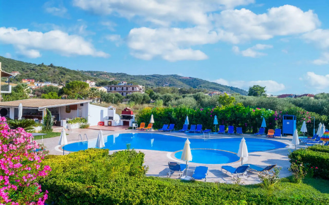 Serena Hotel