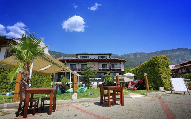 Filika Hotel