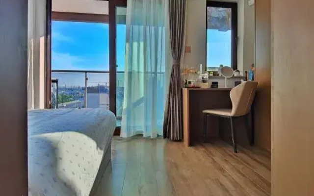 Port Apartment