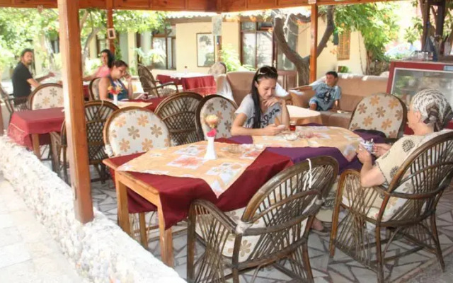 Mine Pansiyon