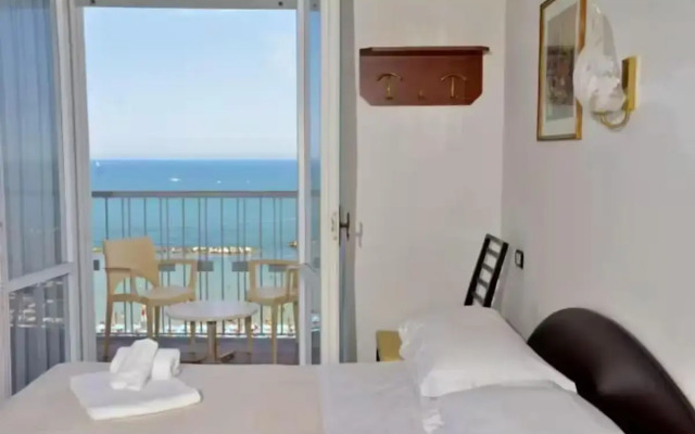 Hotel Diplomat Marine