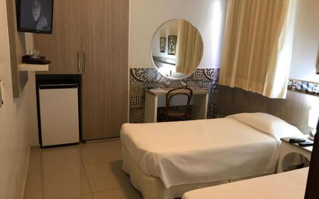 Aldeota Praia Hotel