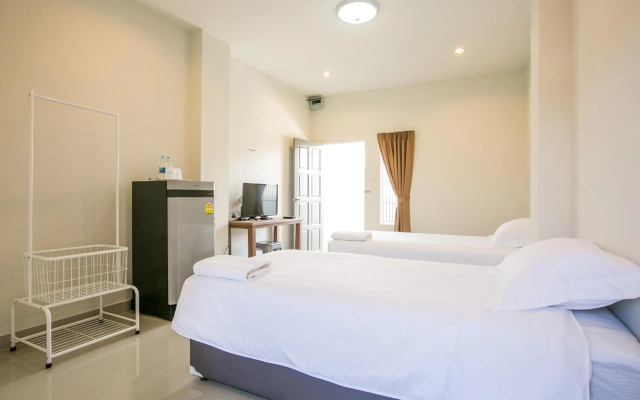 J-House Phetchaburi – Guest Rooms – Phetchaburi