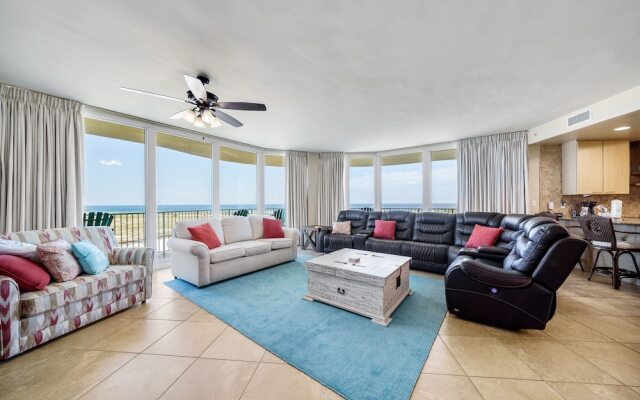 Crd0510 4 Bedroom Condo