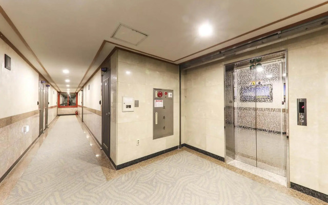 Major Hotel