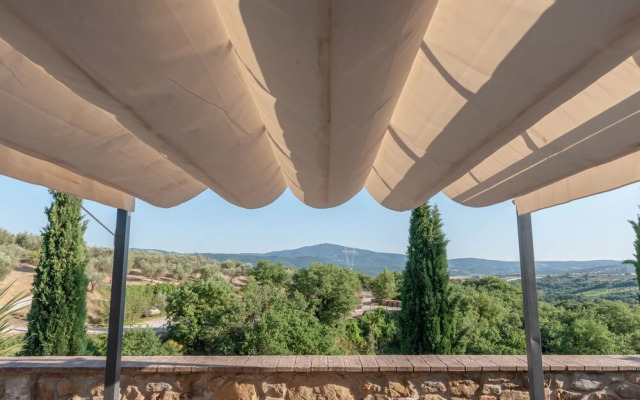 Elm Tree Apt In Farmhouse With Pool