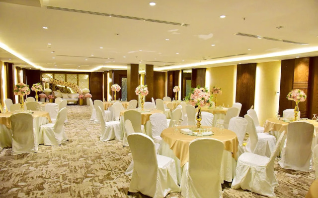 grand silverton hotel