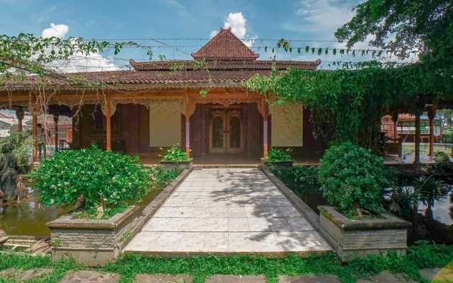 OYO 1347 Joglo Garut Cottage Syariah — 2-star hotel in Garut
