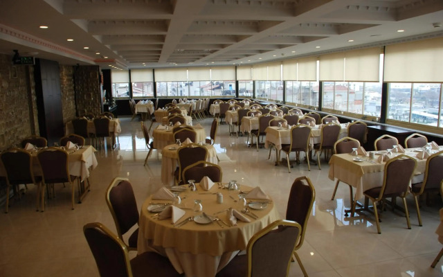 Fuar Hotel
