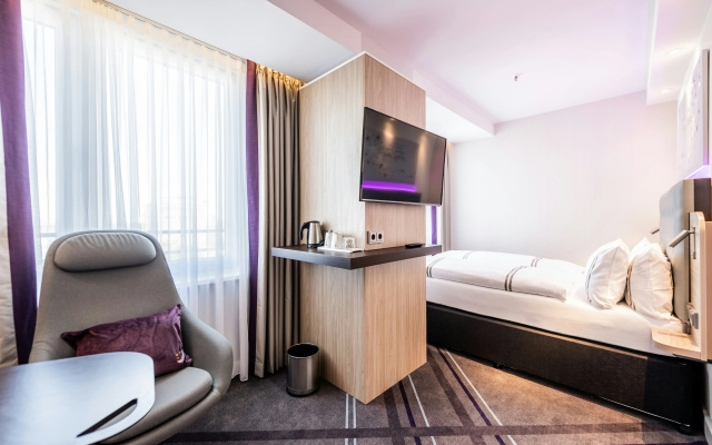 Premier Inn Cologne City Sud Hotel