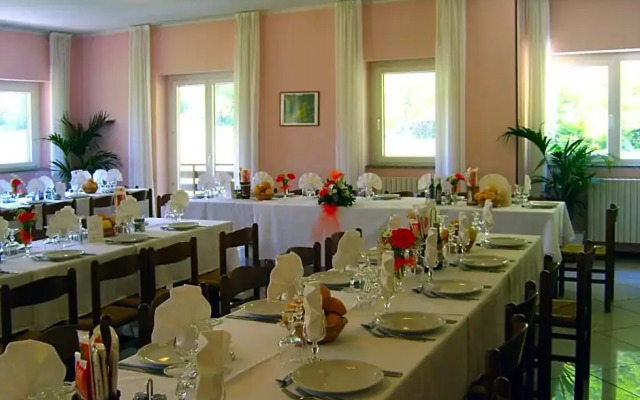 Hotel Ristorante Sasso Remenno